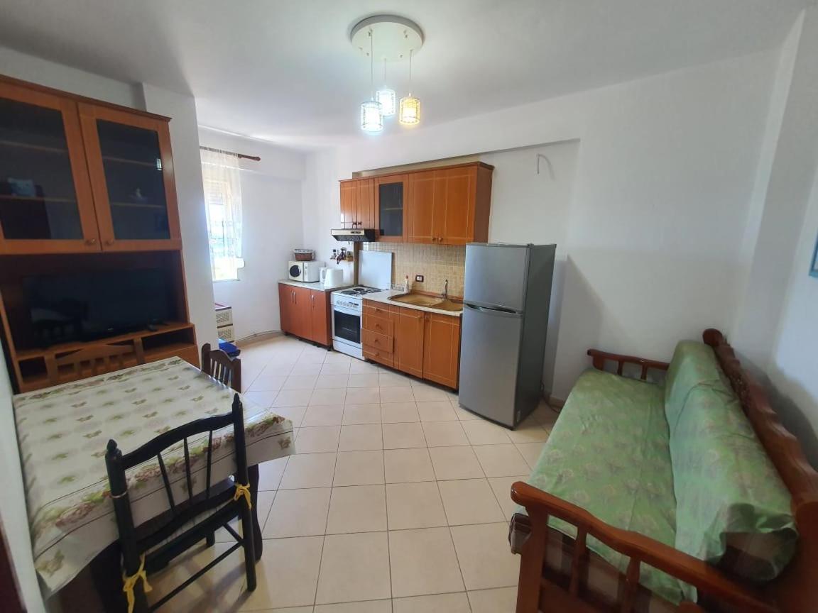 דירות Vlorë Eva Apartament מראה חיצוני תמונה
